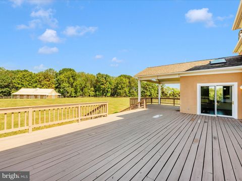Tiny photo for 12 Barley Field Ct, DICKERSON, MD 20842 (MLS # MDMC2224314)