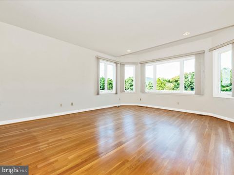 Tiny photo for 12 Barley Field Ct, DICKERSON, MD 20842 (MLS # MDMC2224314)