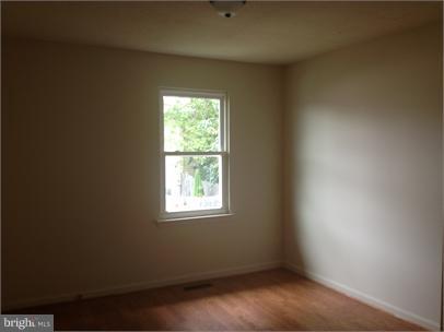 STAFFORD OAKS - Residential Lease