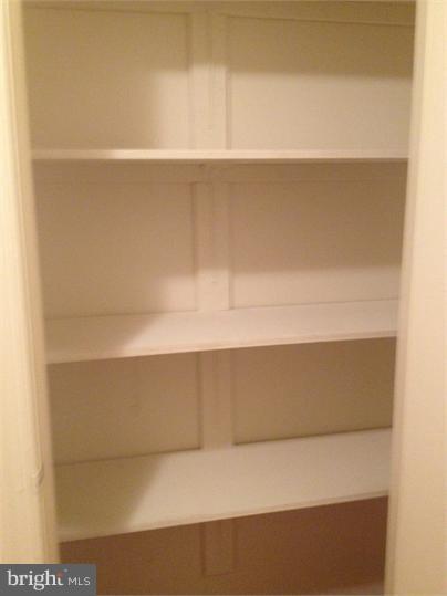 STAFFORD OAKS - Residential Lease