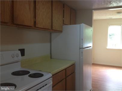 STAFFORD OAKS - Residential Lease