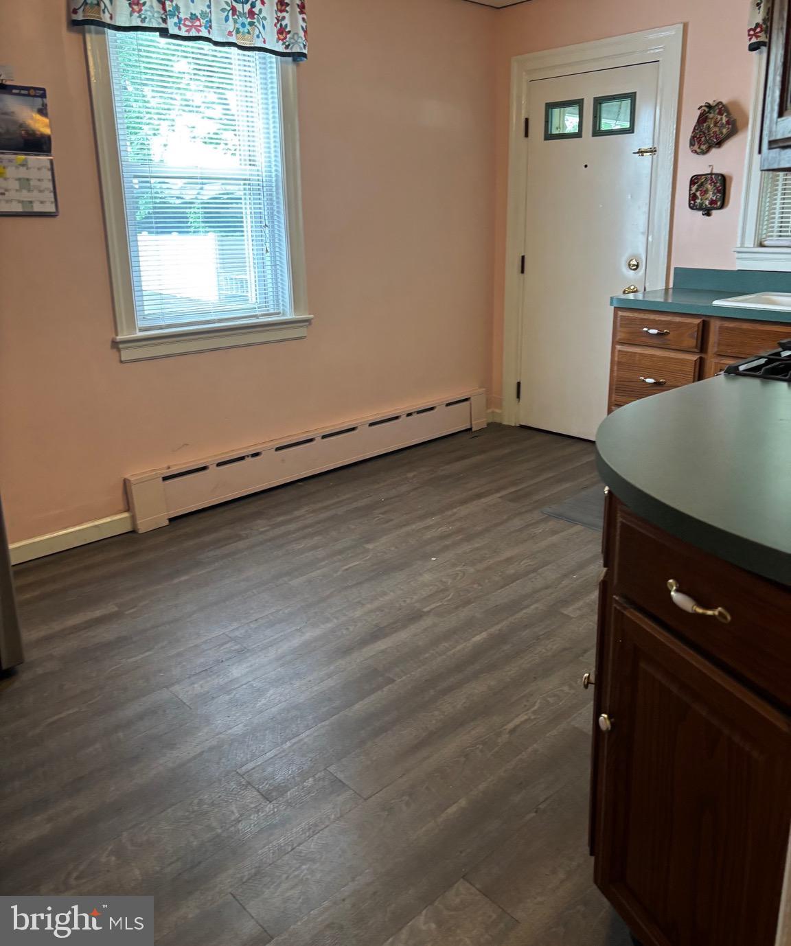 ROXBOROUGH - Residential