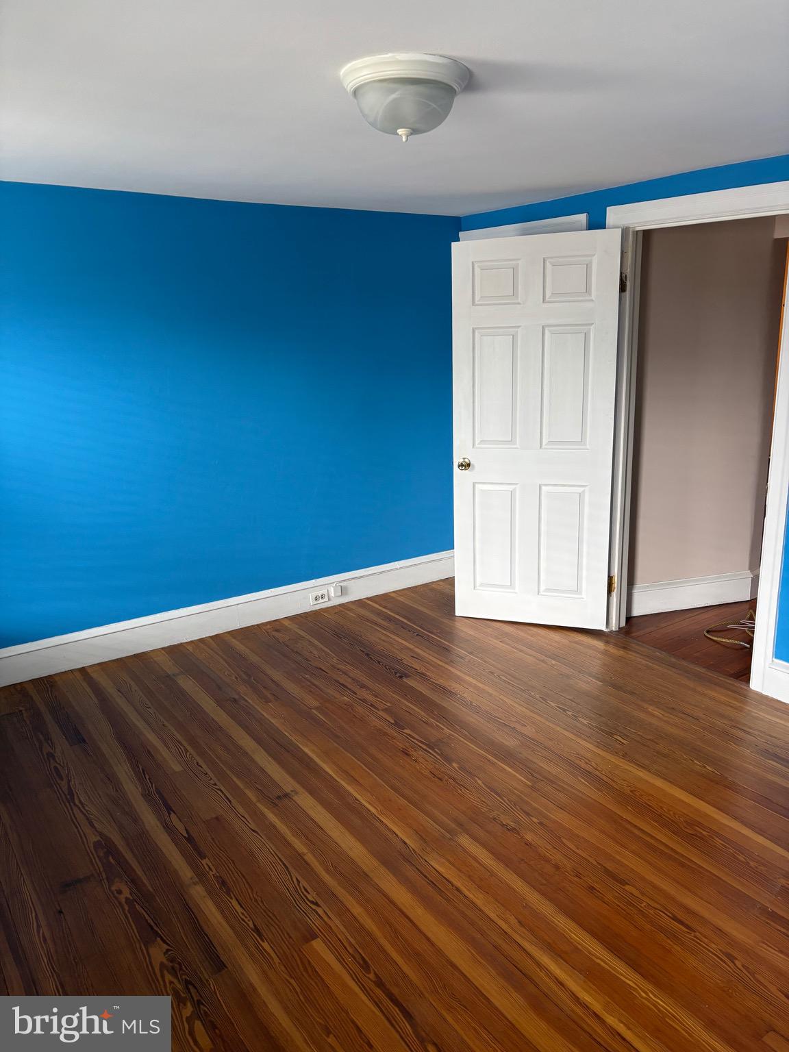 ROXBOROUGH - Residential