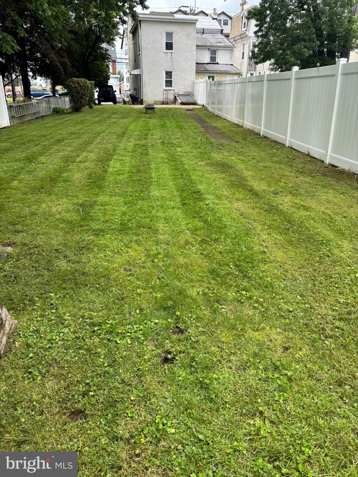 ROXBOROUGH - Residential