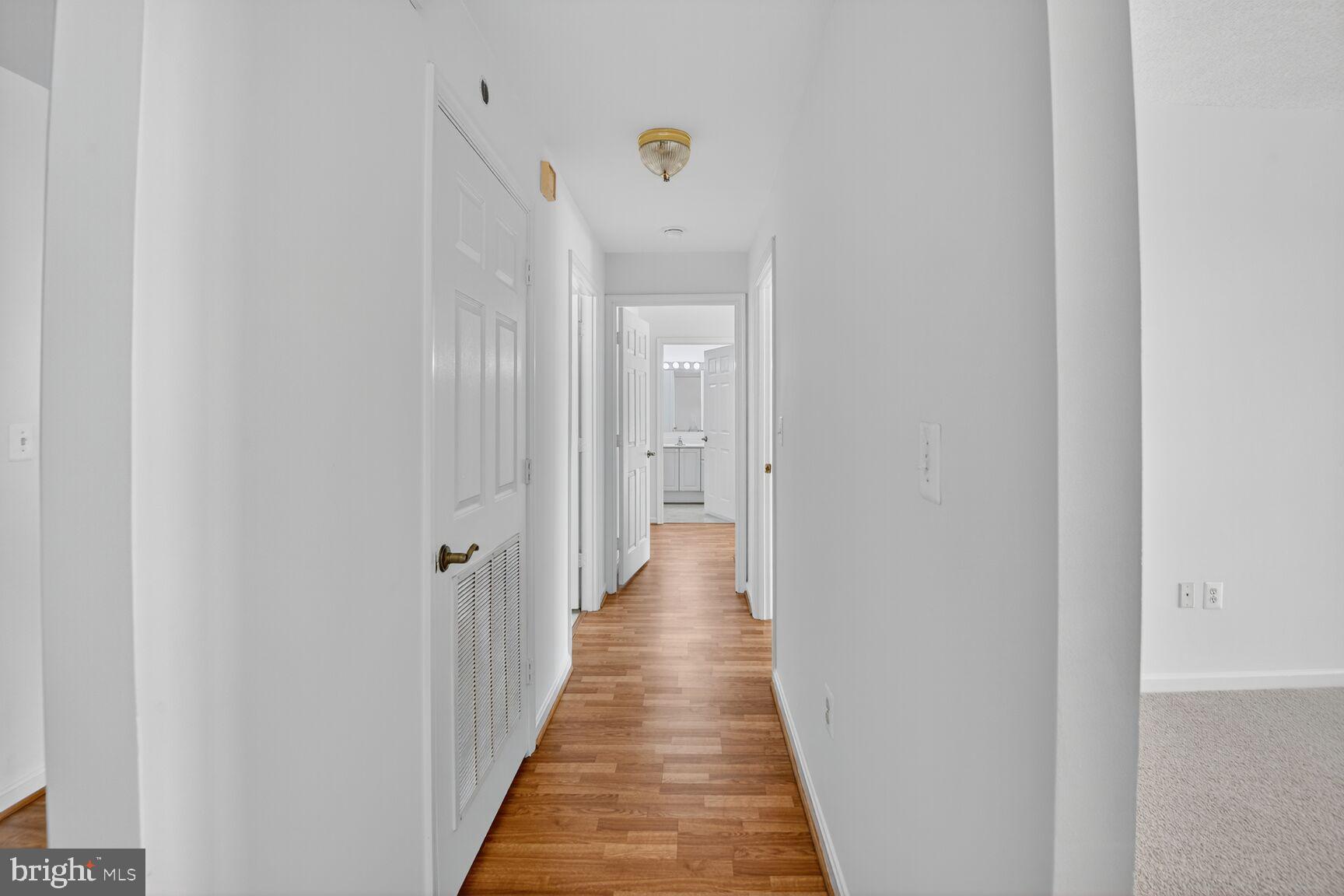VANTAGE POINT EAST @ LEISURE WORLD - Residential