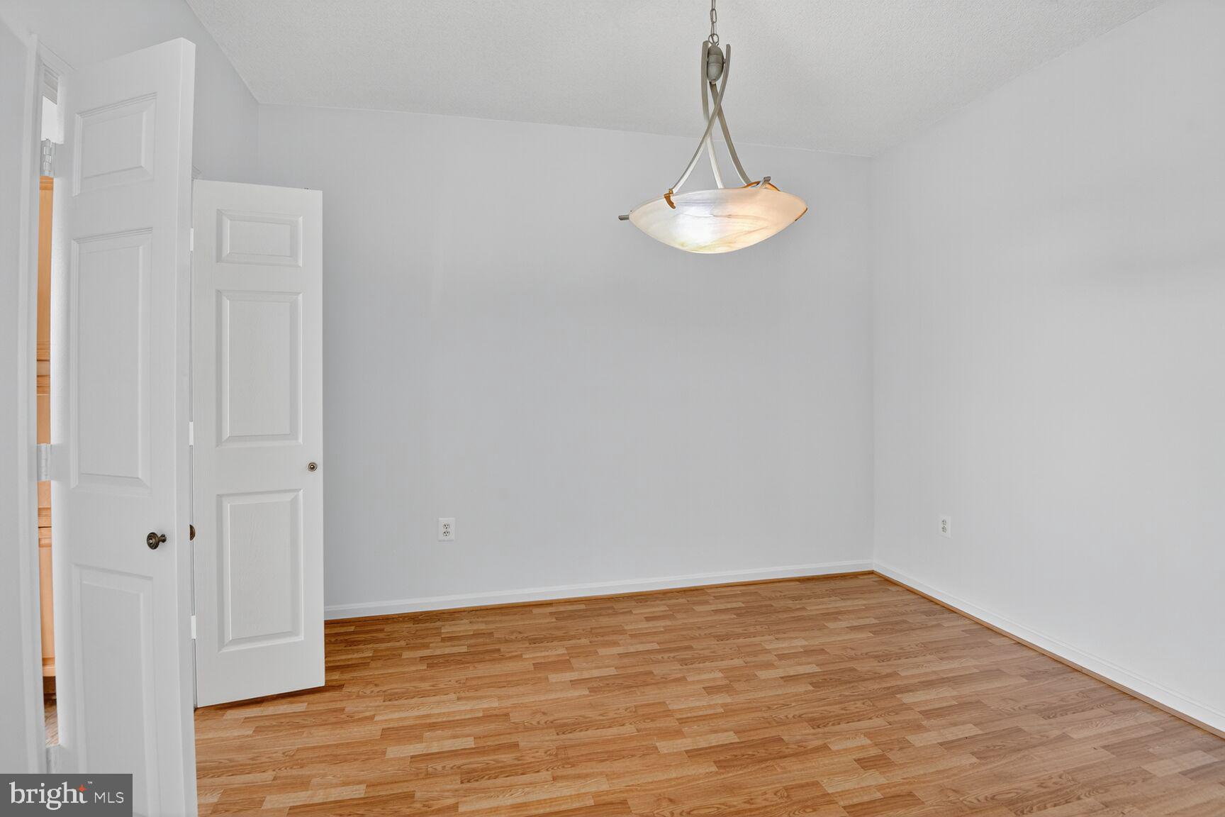 VANTAGE POINT EAST @ LEISURE WORLD - Residential