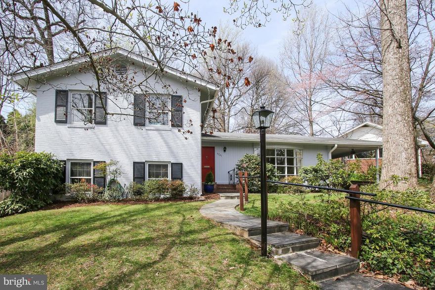 Park like setting for this cute split level with pool in Bethesda. 4 BR 3 FB ready for it's next chapter.  Main level with Eat in Kitchen Dining room and Living Room. 3 bed Rooms and 2 baths up. Family Rm, BR and FB down.  Rec Room and Bonus room LL2. Patio and step up to pool. Minutes to downtown Bethesda in the Whitman School District it's a MUST SEE!