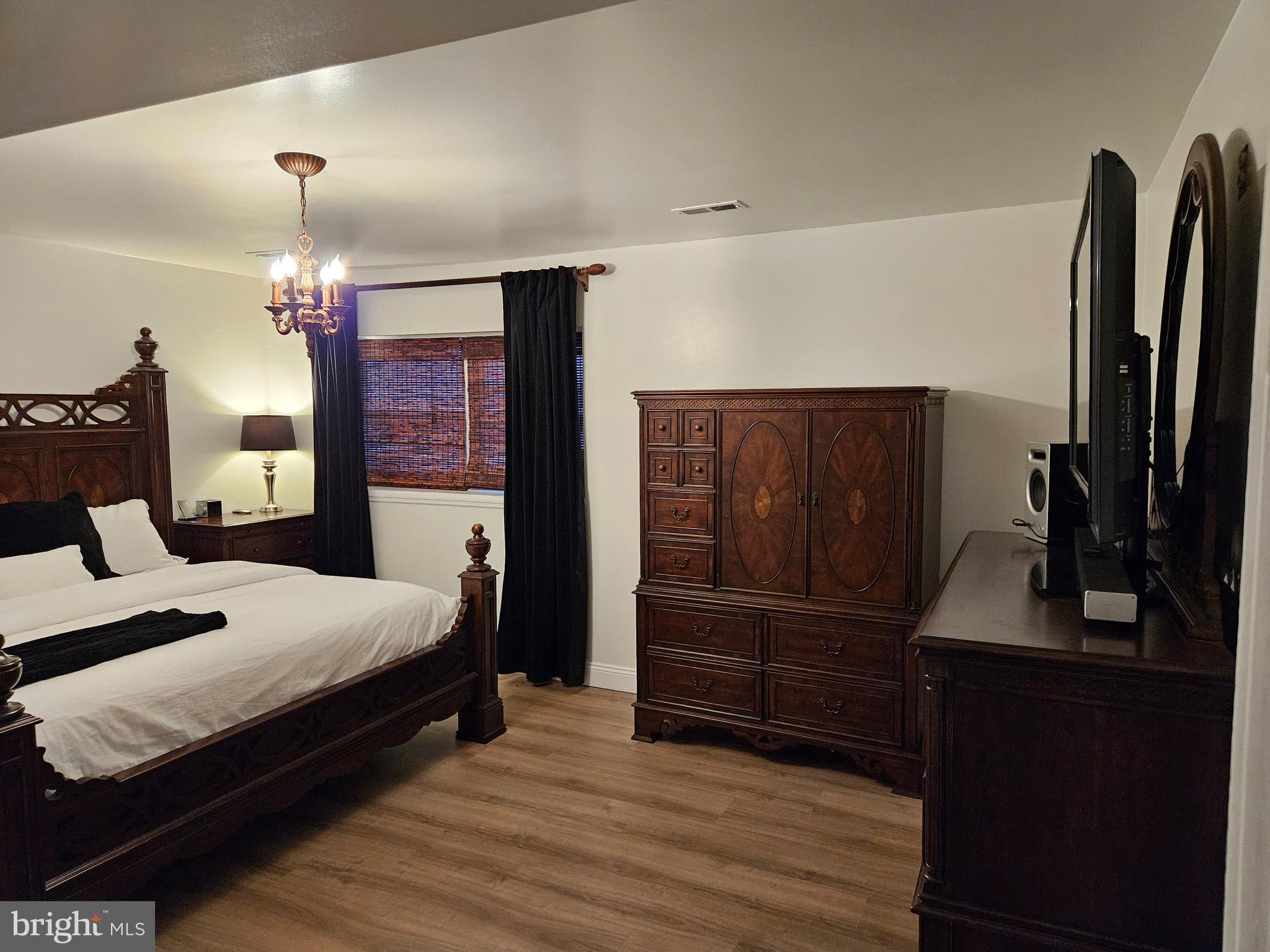 SUTTON - Residential