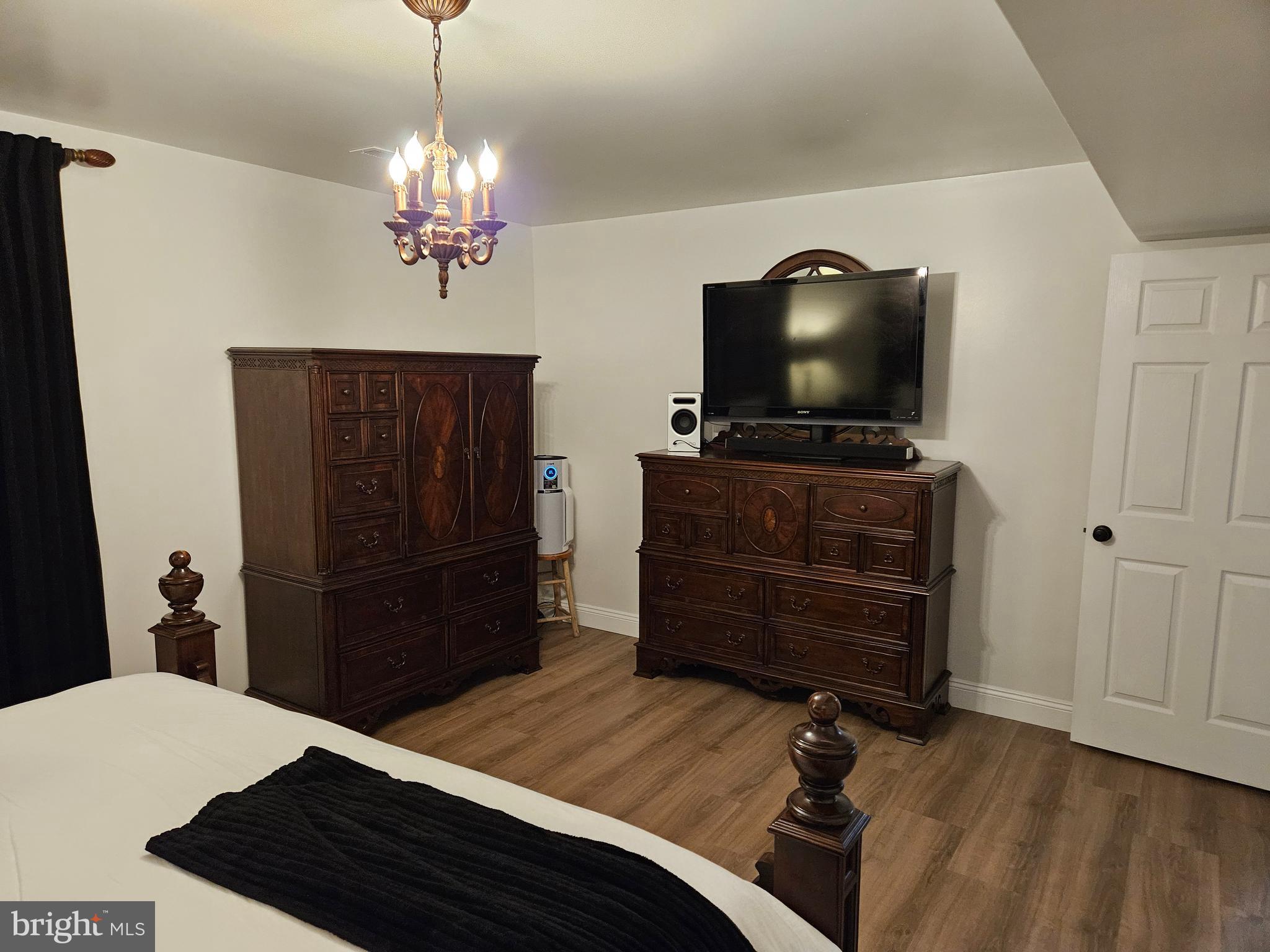 SUTTON - Residential