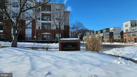 Condo For Sale - 4862 Eisenhower Avenue #158<br/> ALEXANDRIA, VA 22304