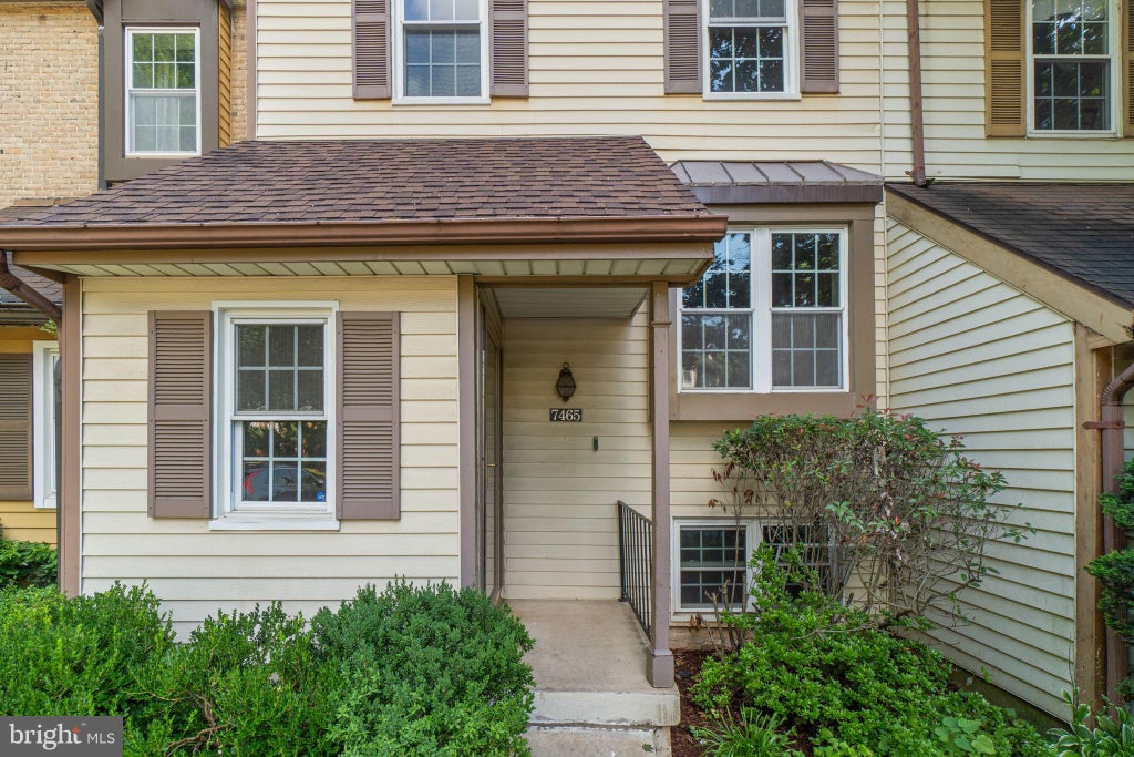Photo of 7465 Swan Point Way #4-8, COLUMBIA, MD 21045 (MLS # MDHW2072212)