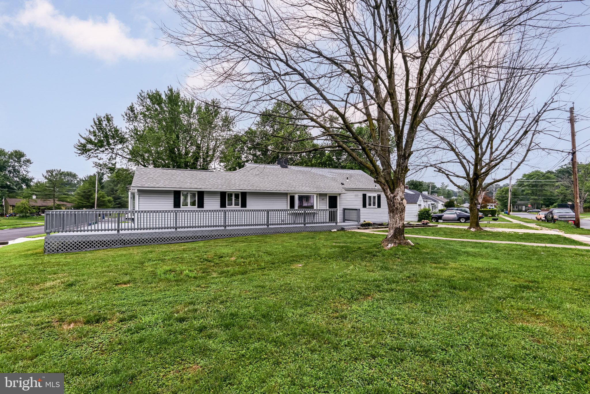 ROYAL ACRES - Residential