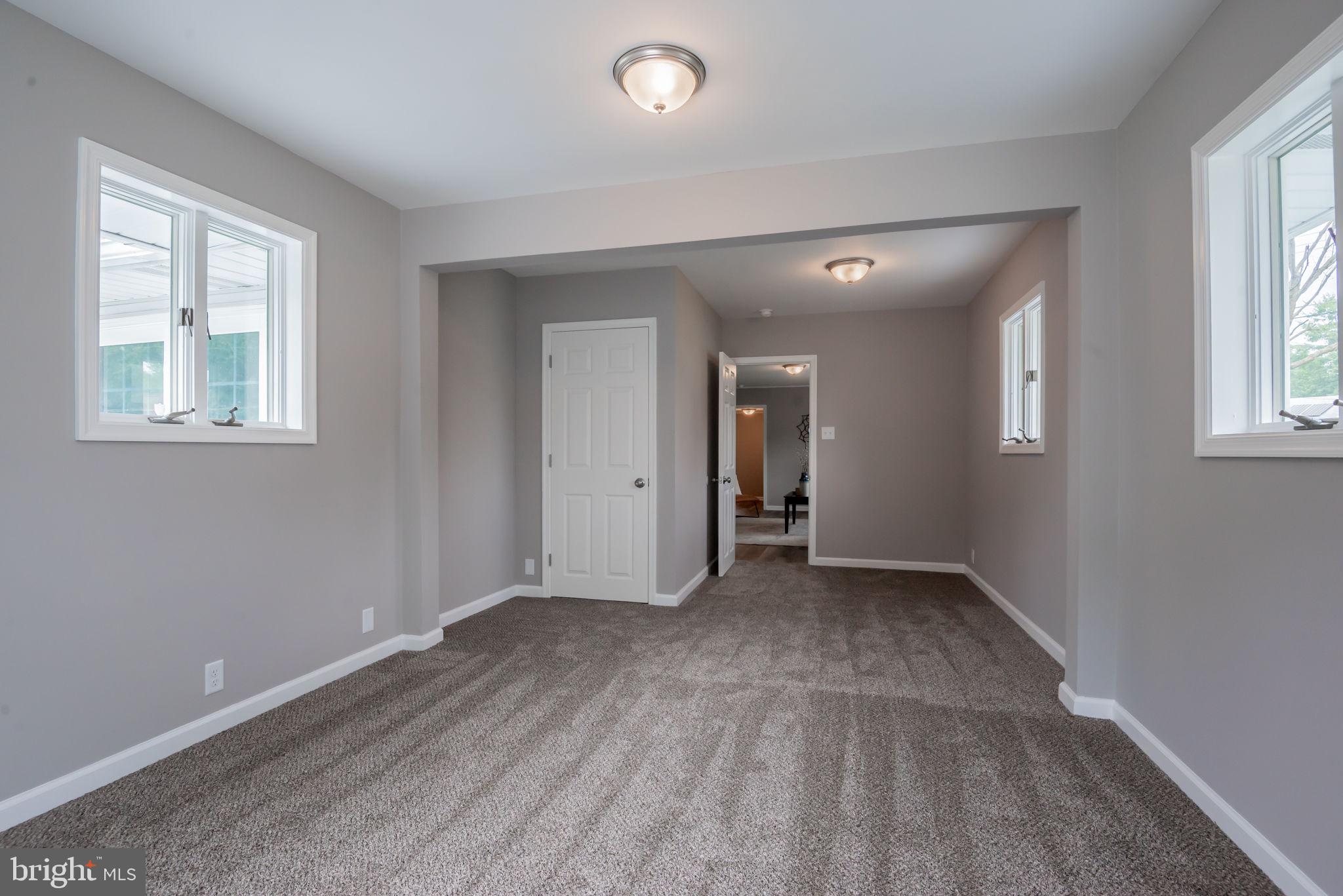 ROYAL ACRES - Residential