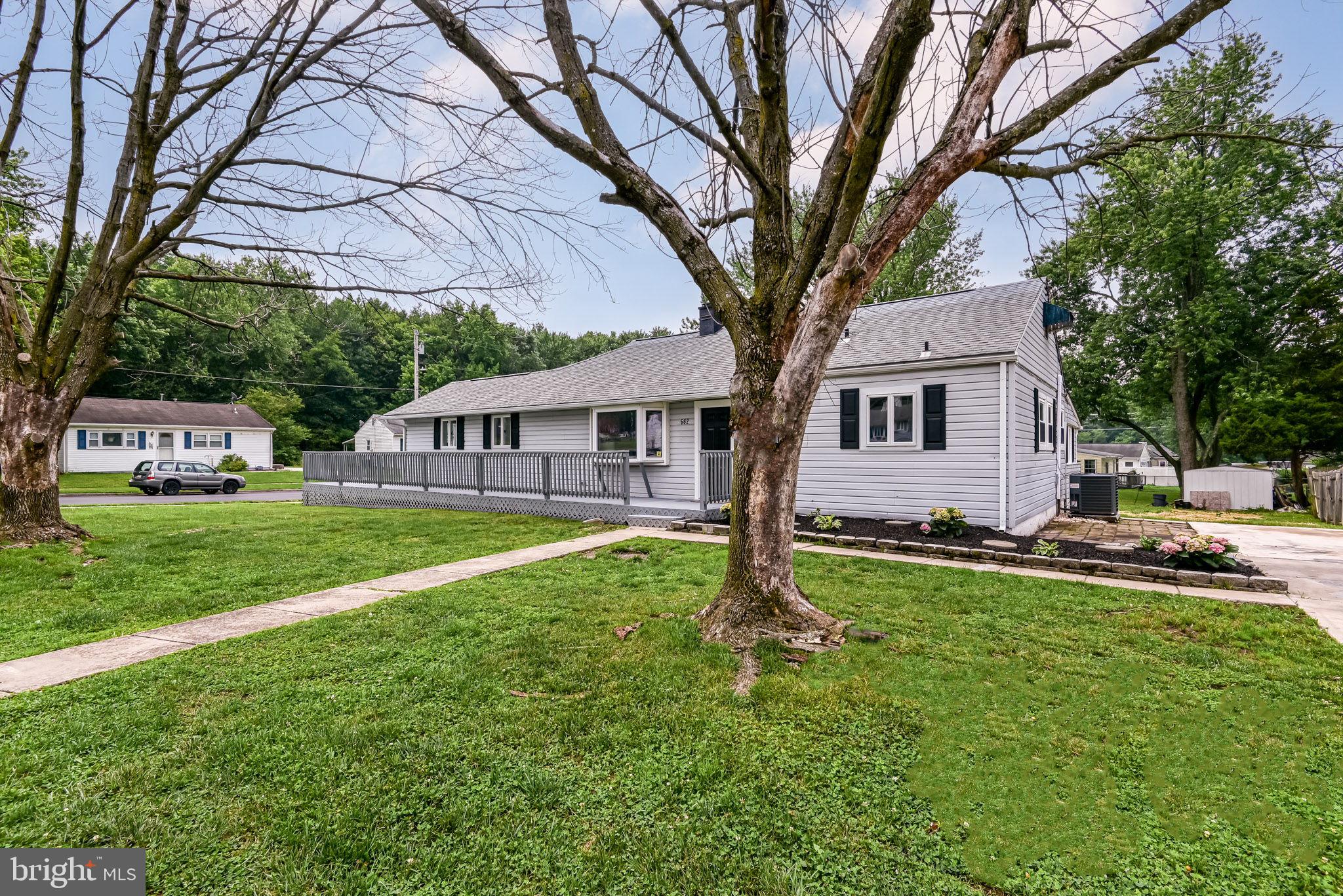 ROYAL ACRES - Residential