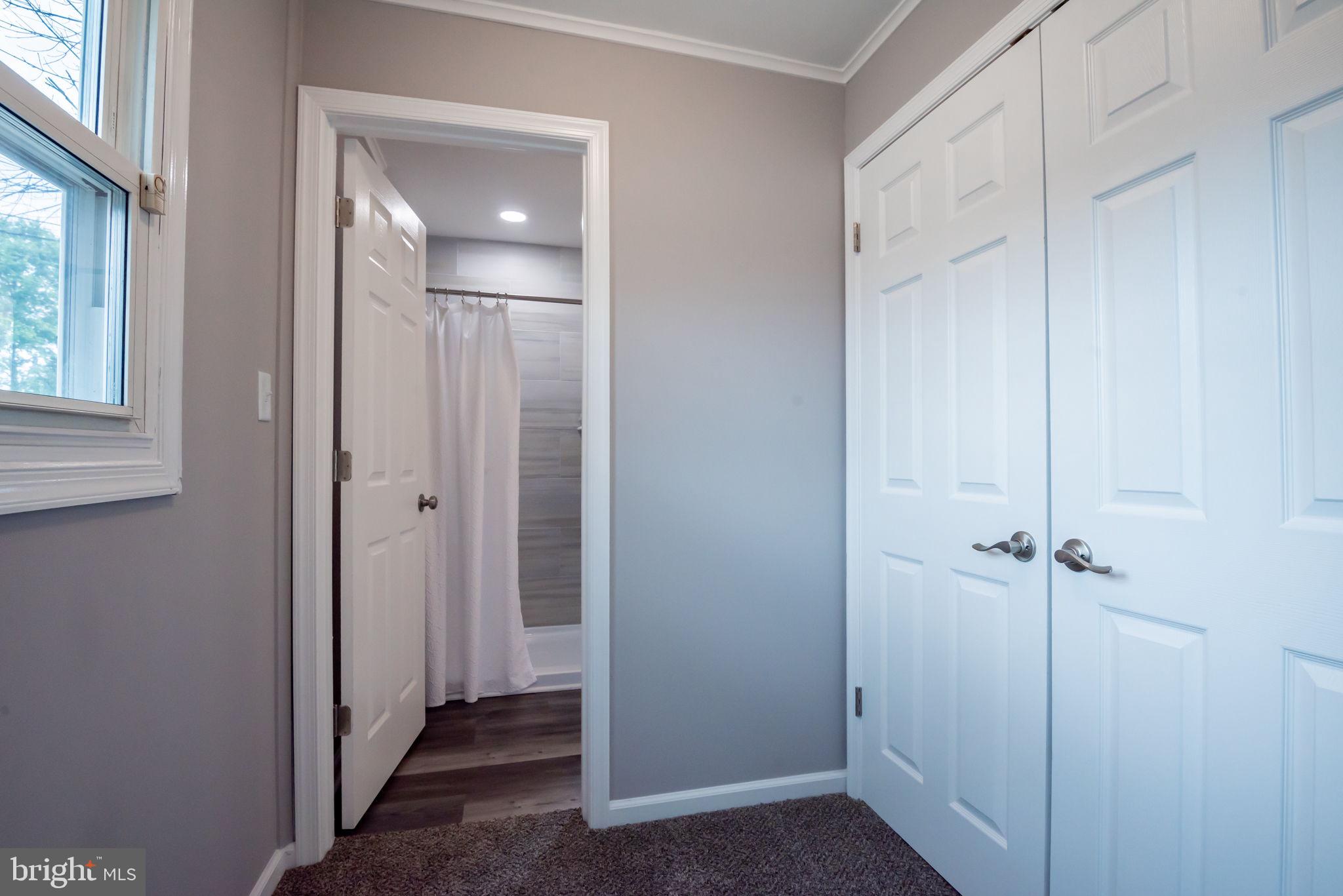 ROYAL ACRES - Residential