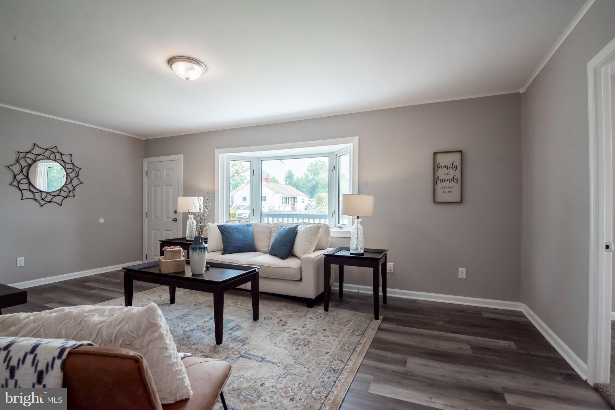 ROYAL ACRES - Residential