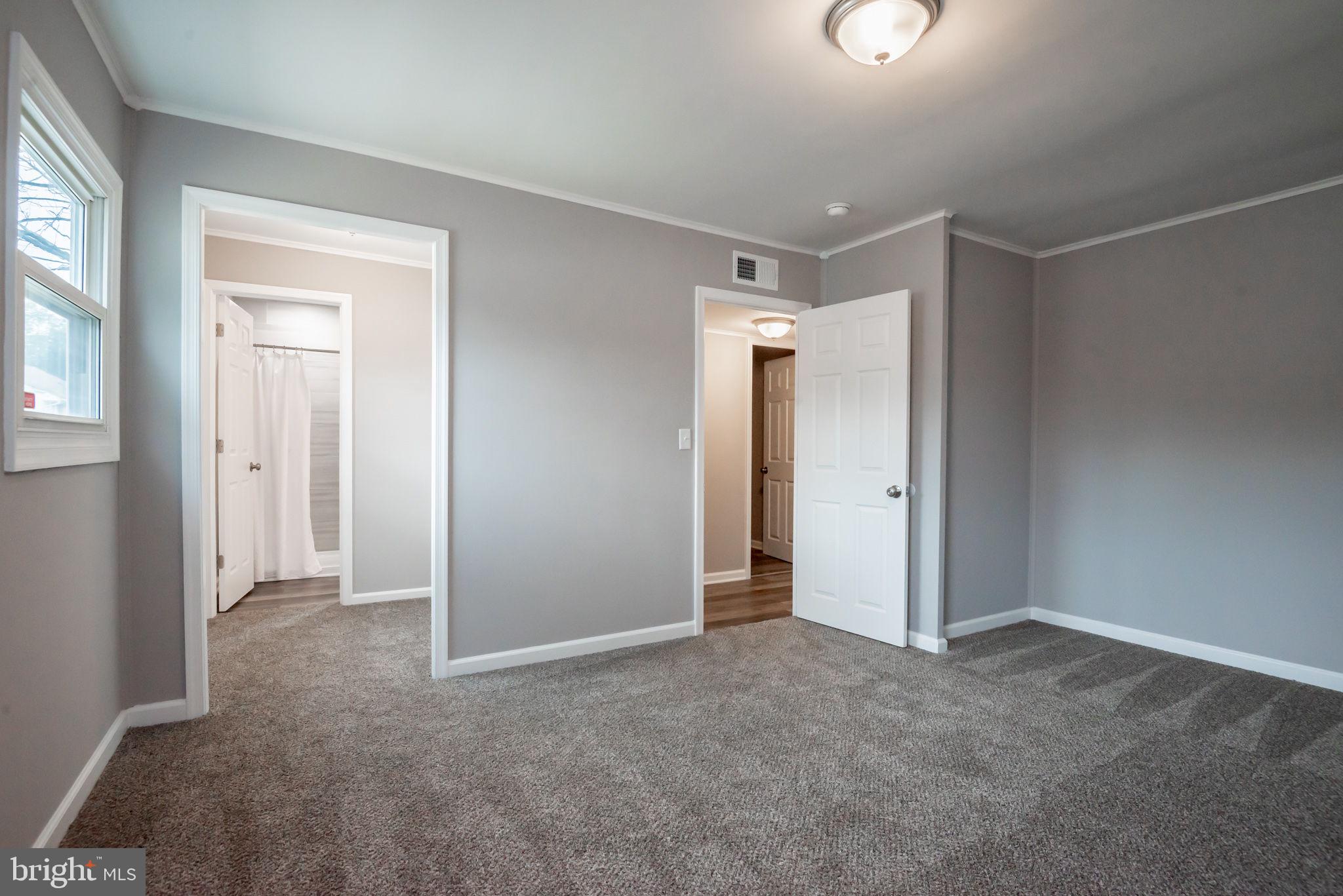 ROYAL ACRES - Residential