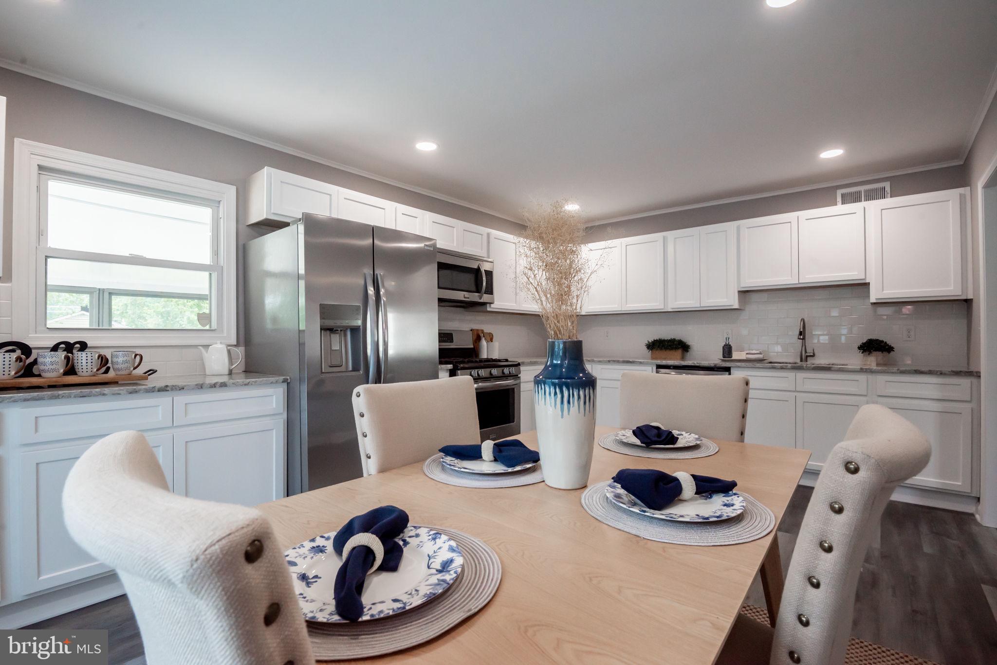 ROYAL ACRES - Residential