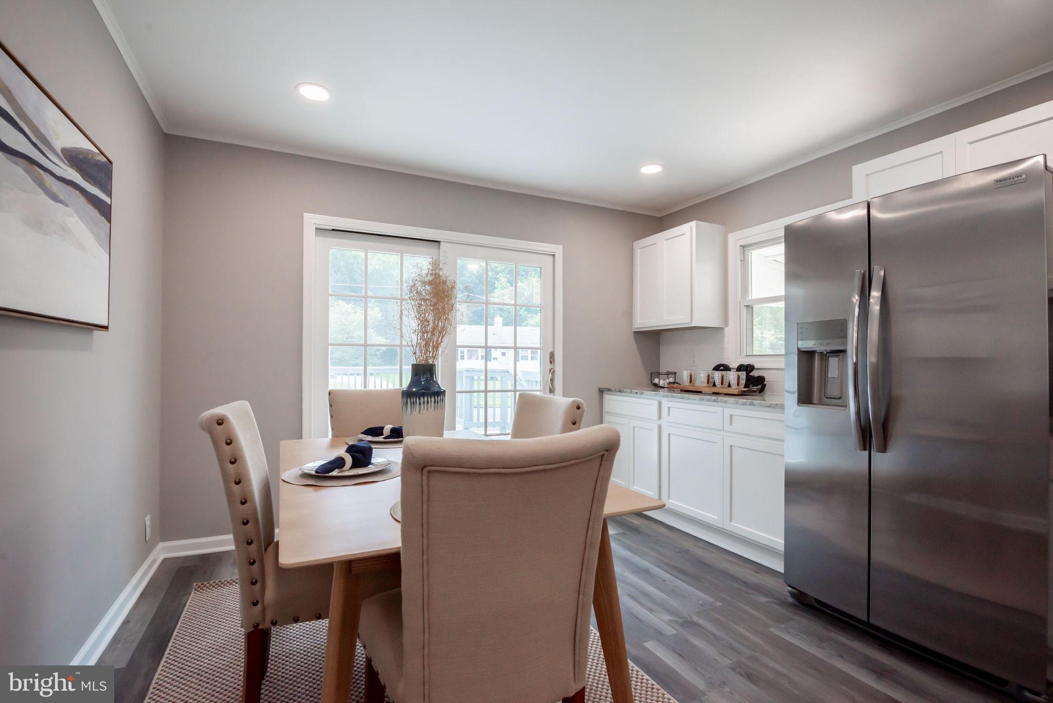 ROYAL ACRES - Residential