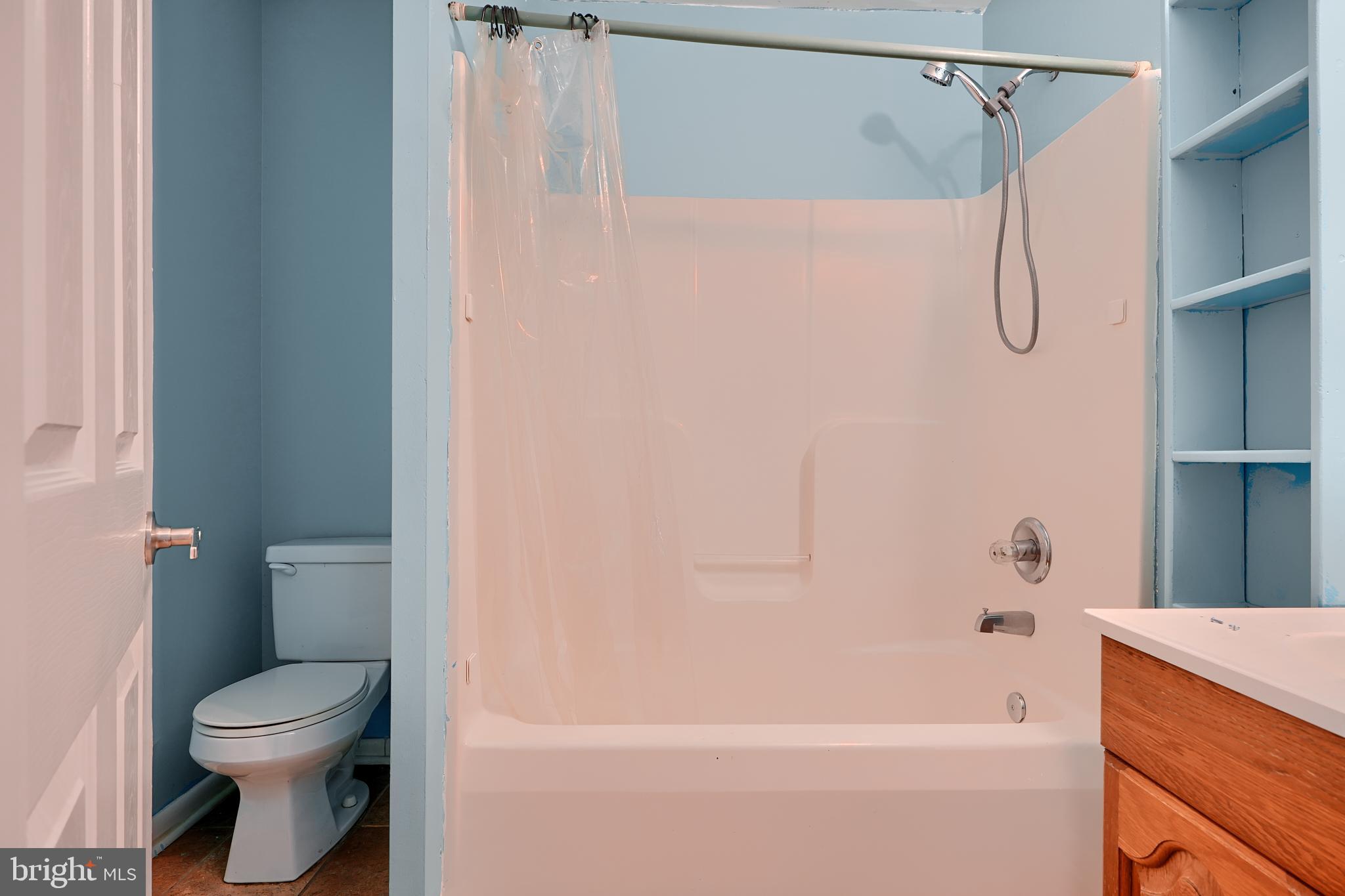 ELMWOOD - Residential