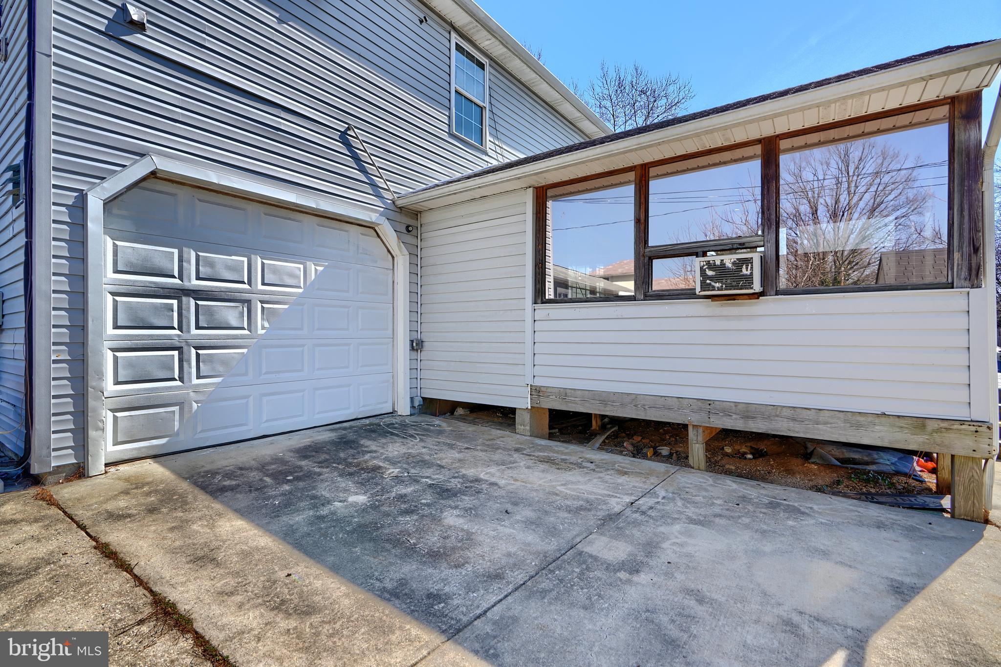 ELMWOOD - Residential