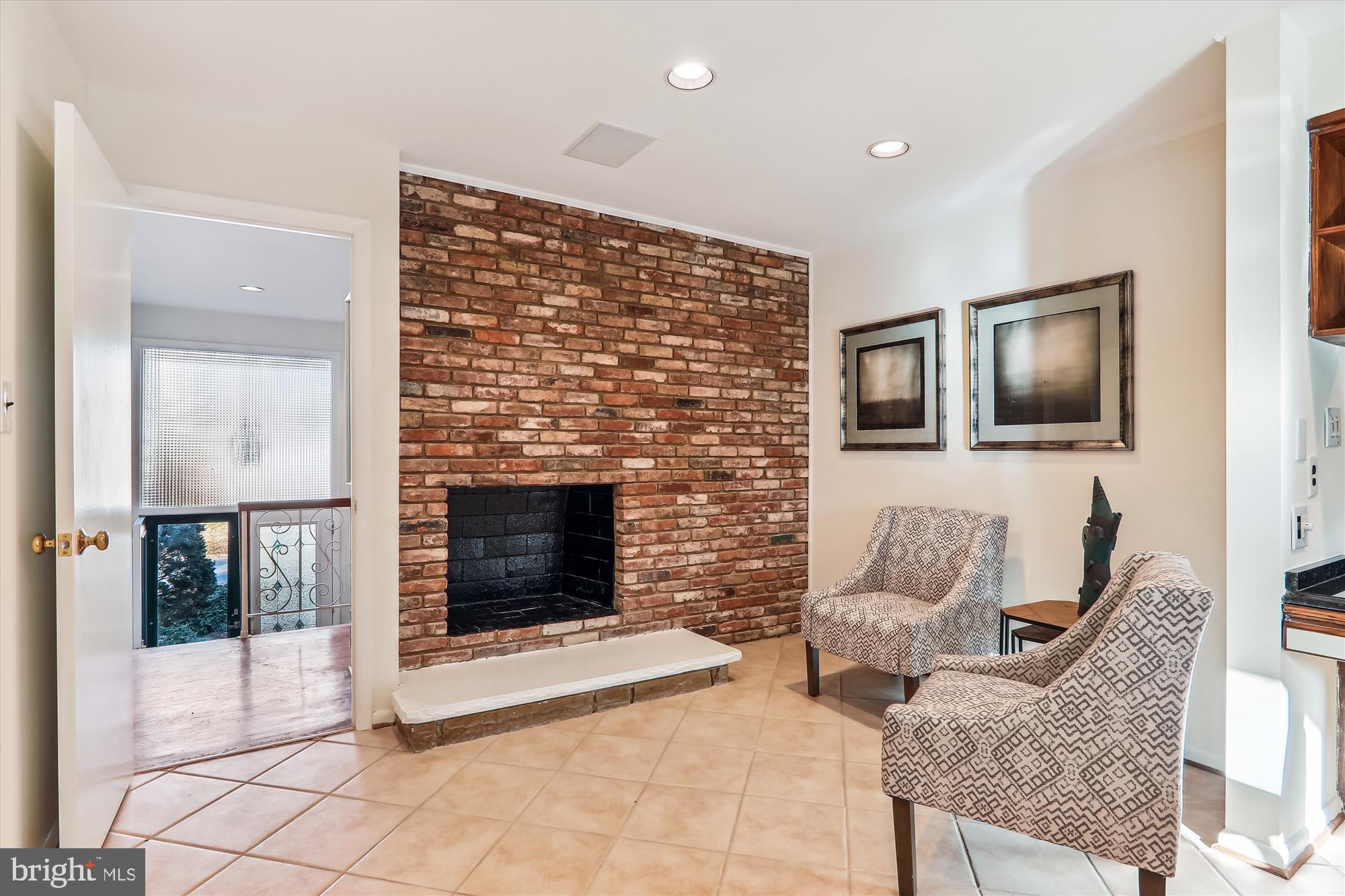 SPRINGBROOK TERRACE - Residential