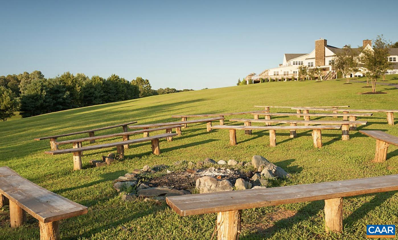 SHENANDOAH CROSSING - Land