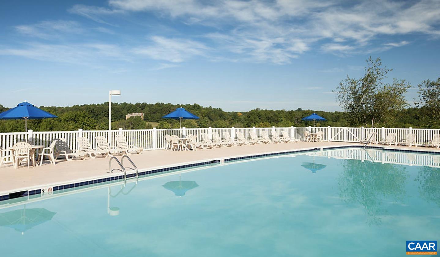 SHENANDOAH CROSSING - Land