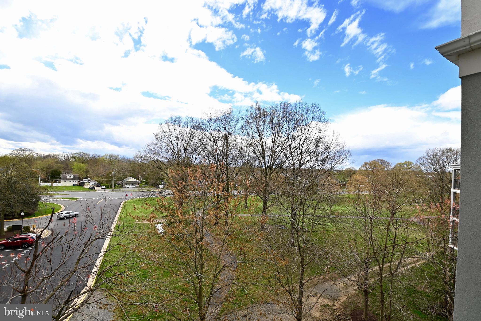 SAVOY PARK CONDOMINIUMS - Residential