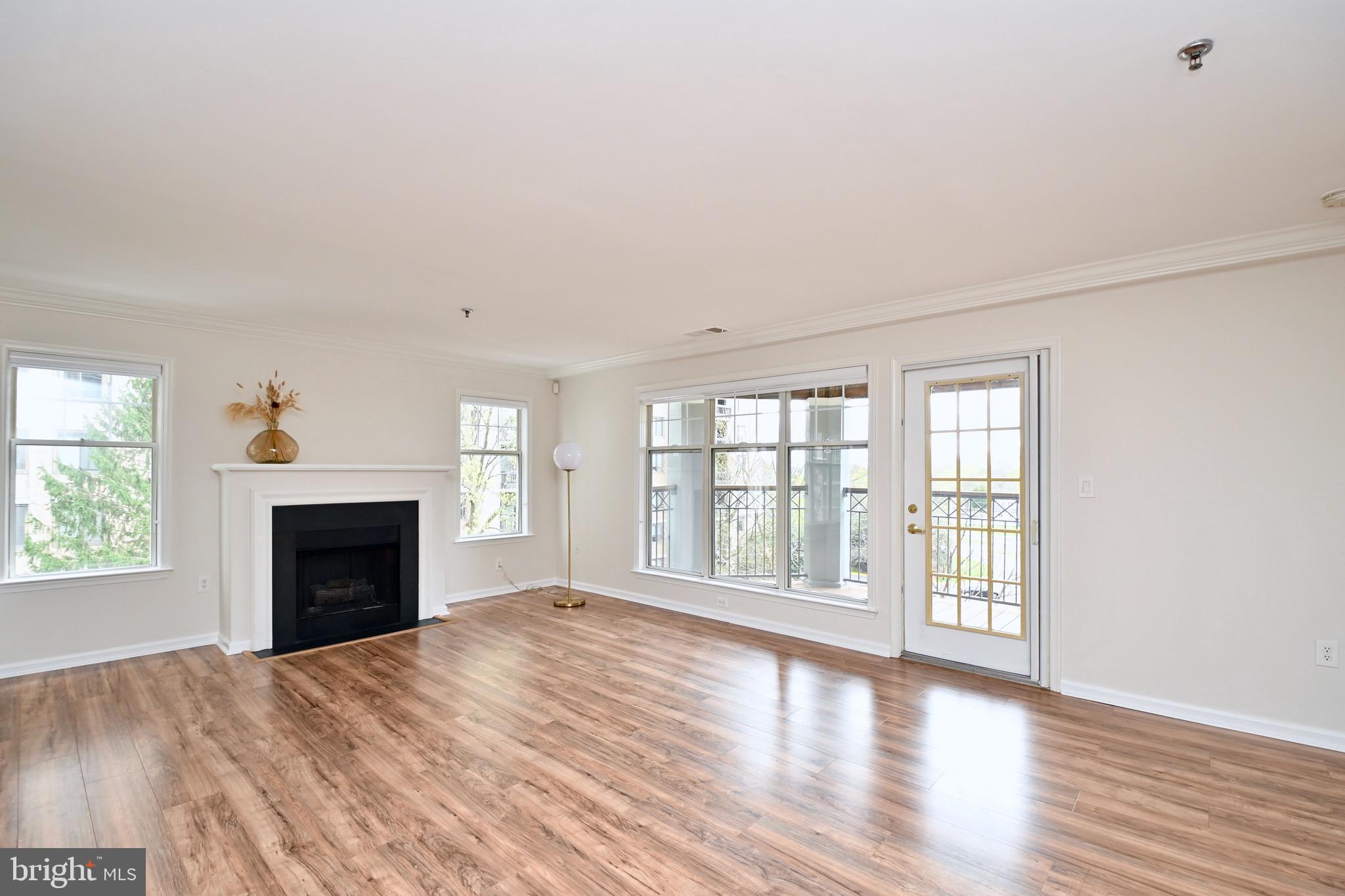 SAVOY PARK CONDOMINIUMS - Residential