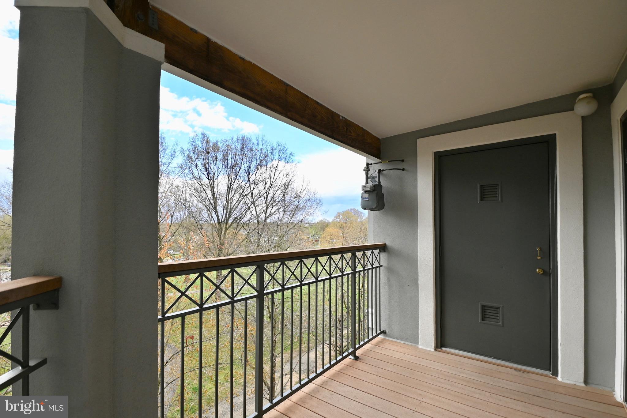 SAVOY PARK CONDOMINIUMS - Residential