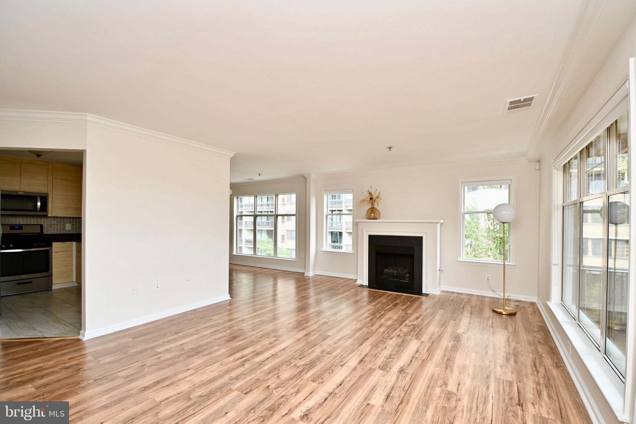 SAVOY PARK CONDOMINIUMS - Residential