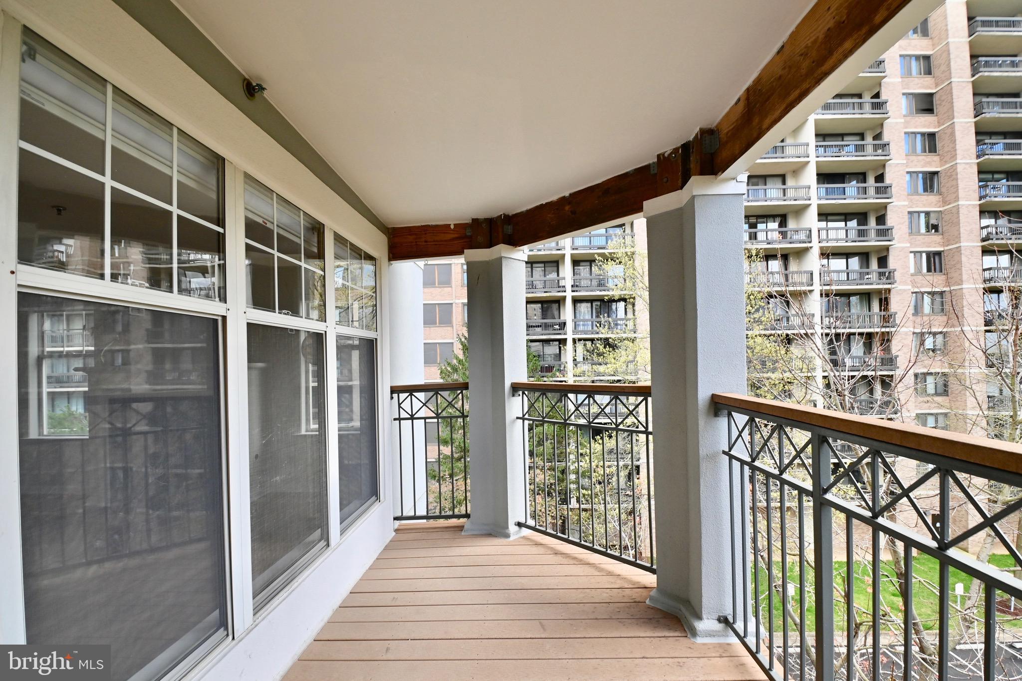 SAVOY PARK CONDOMINIUMS - Residential