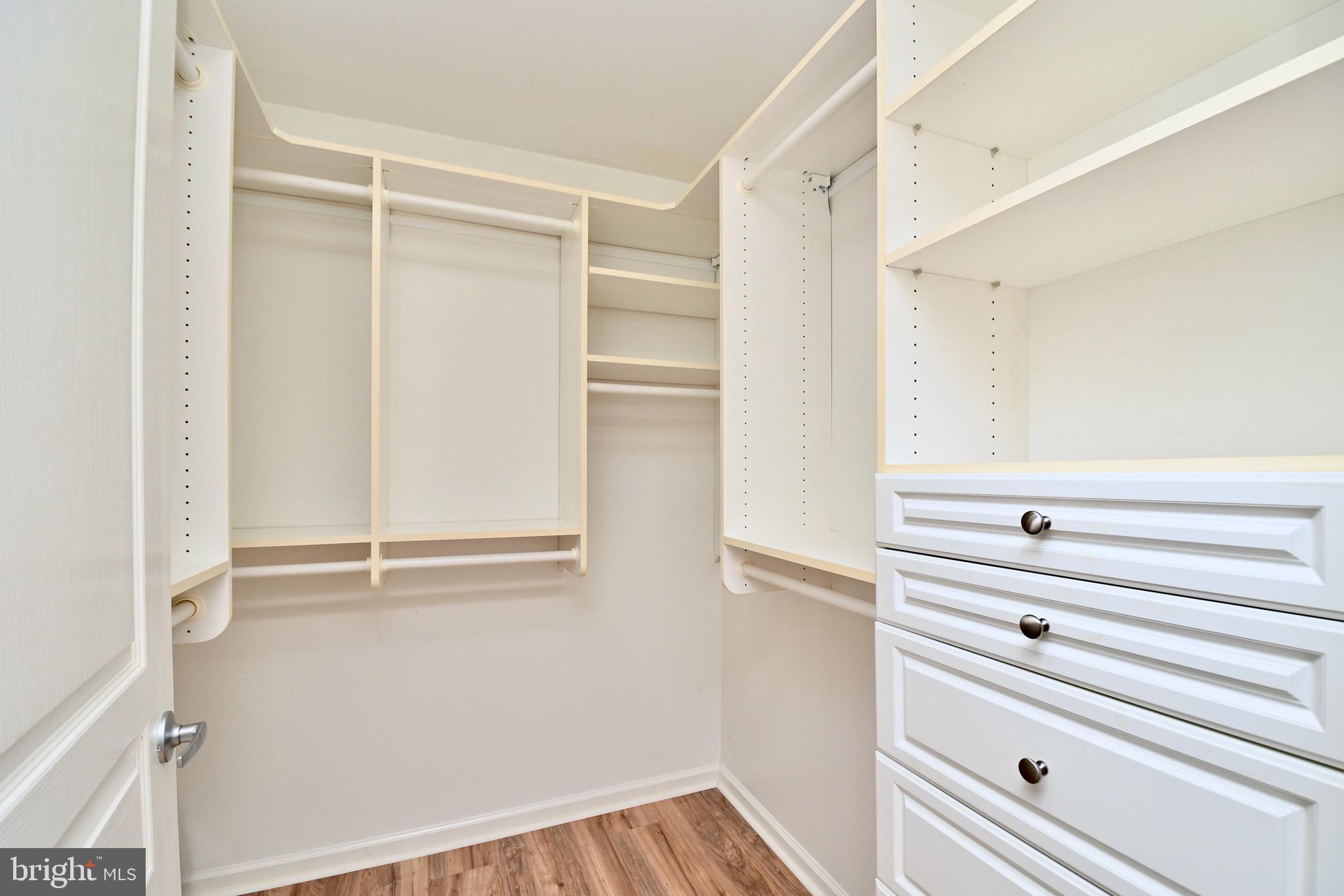 SAVOY PARK CONDOMINIUMS - Residential