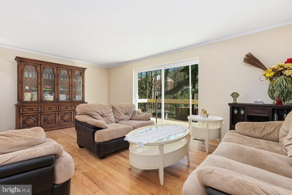 VILLAGE OF HICKORY RIDGE - Residential