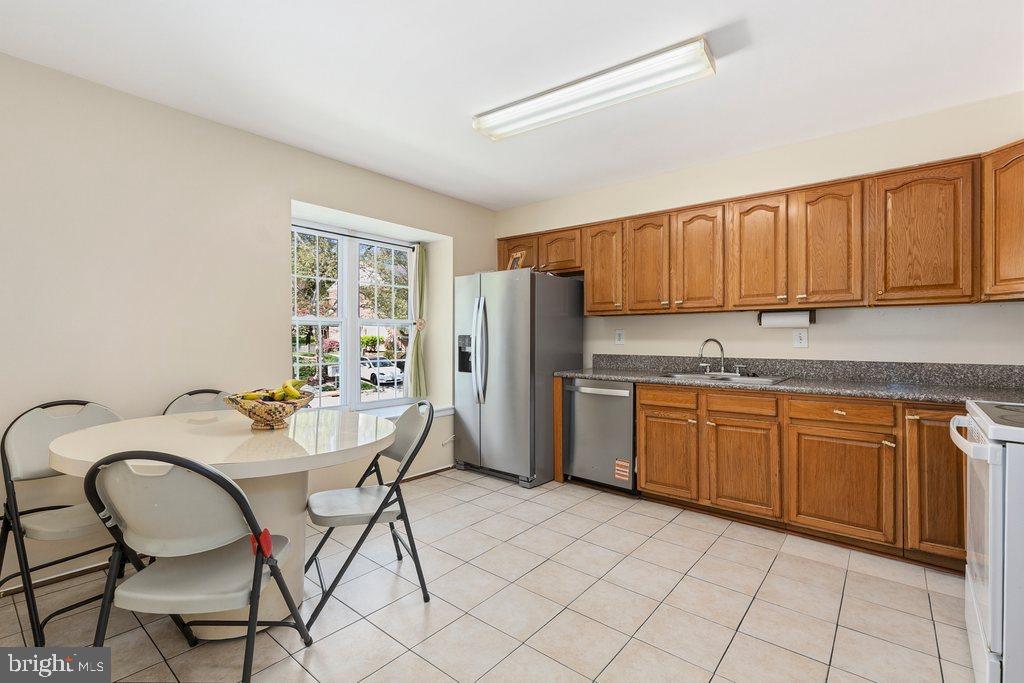 VILLAGE OF HICKORY RIDGE - Residential