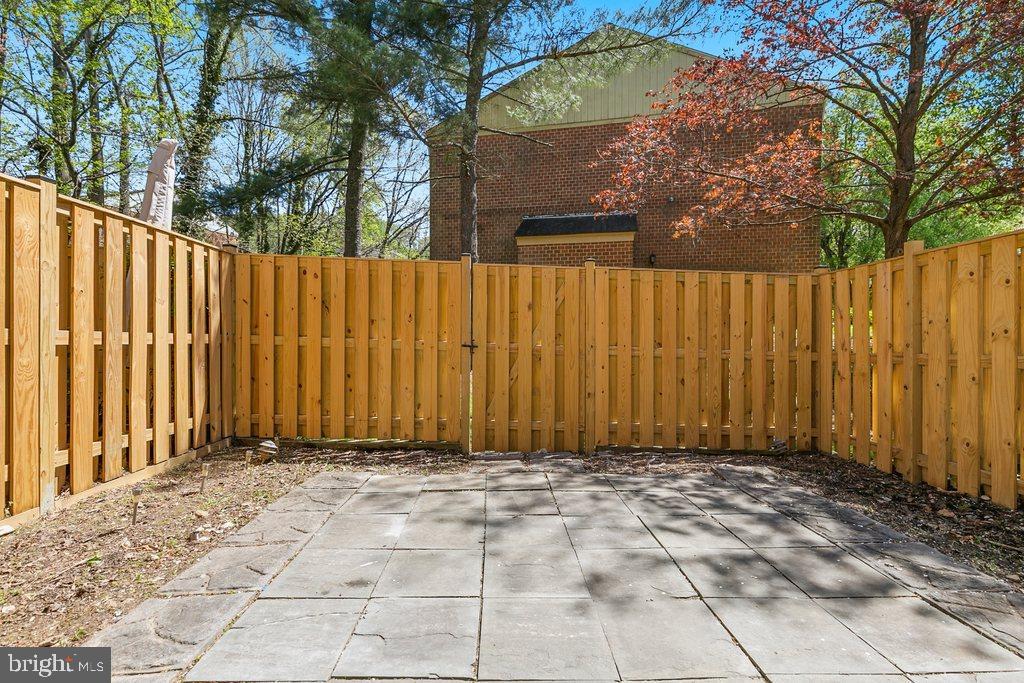 VILLAGE OF HICKORY RIDGE - Residential