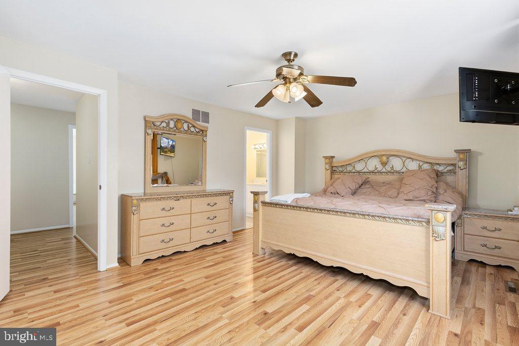 VILLAGE OF HICKORY RIDGE - Residential