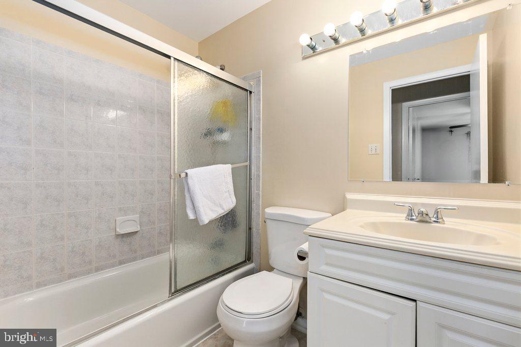 VILLAGE OF HICKORY RIDGE - Residential