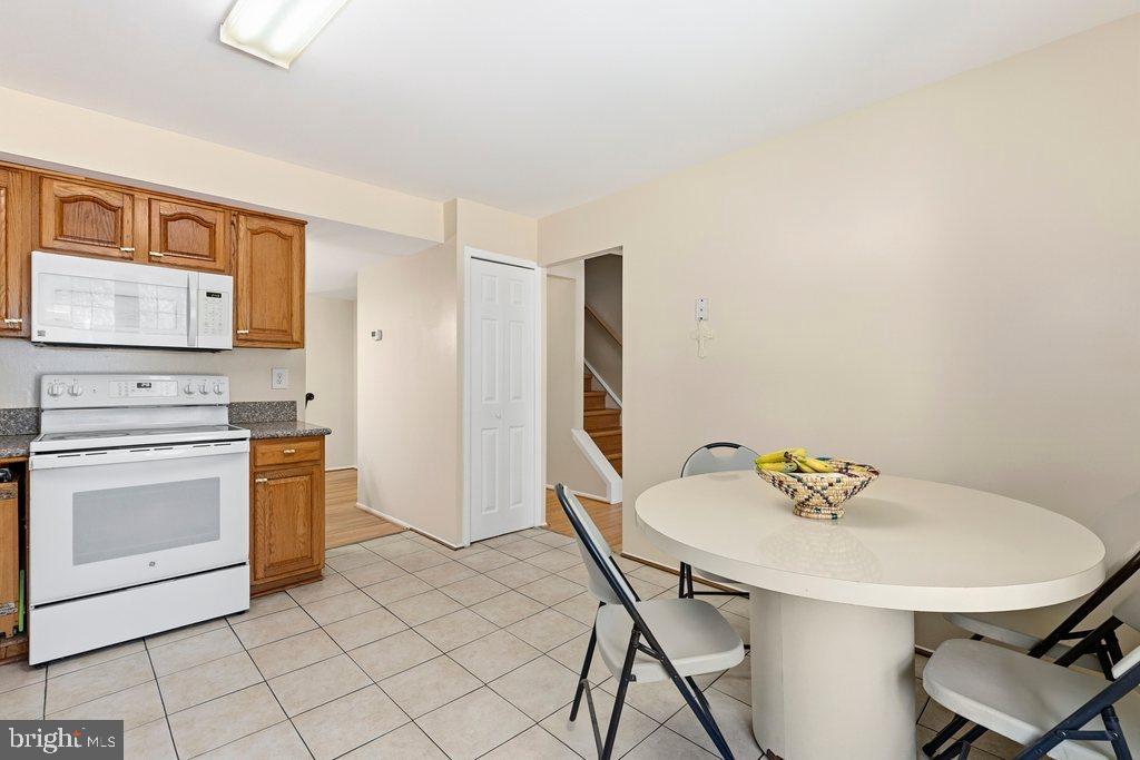 VILLAGE OF HICKORY RIDGE - Residential