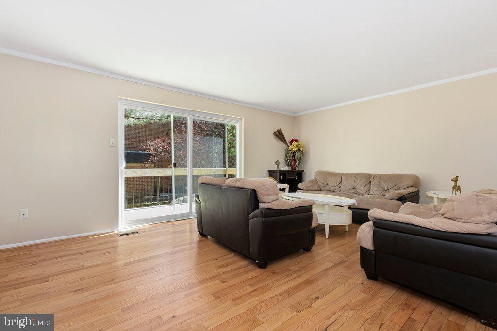 VILLAGE OF HICKORY RIDGE - Residential