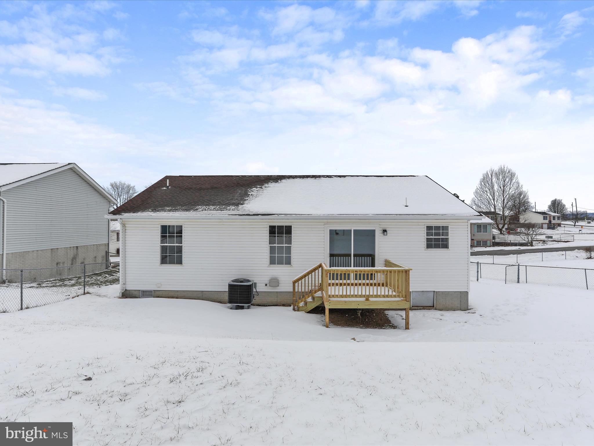 OPEQUON MEADOWS - Residential