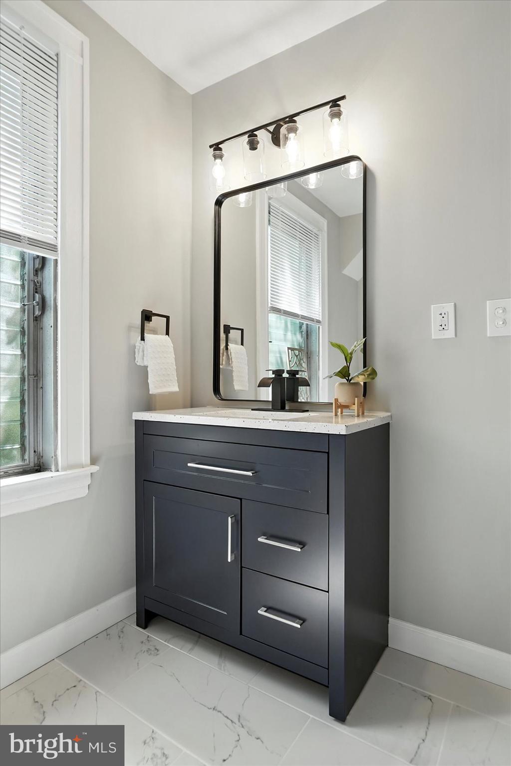 KENILWORTH PARK - Residential