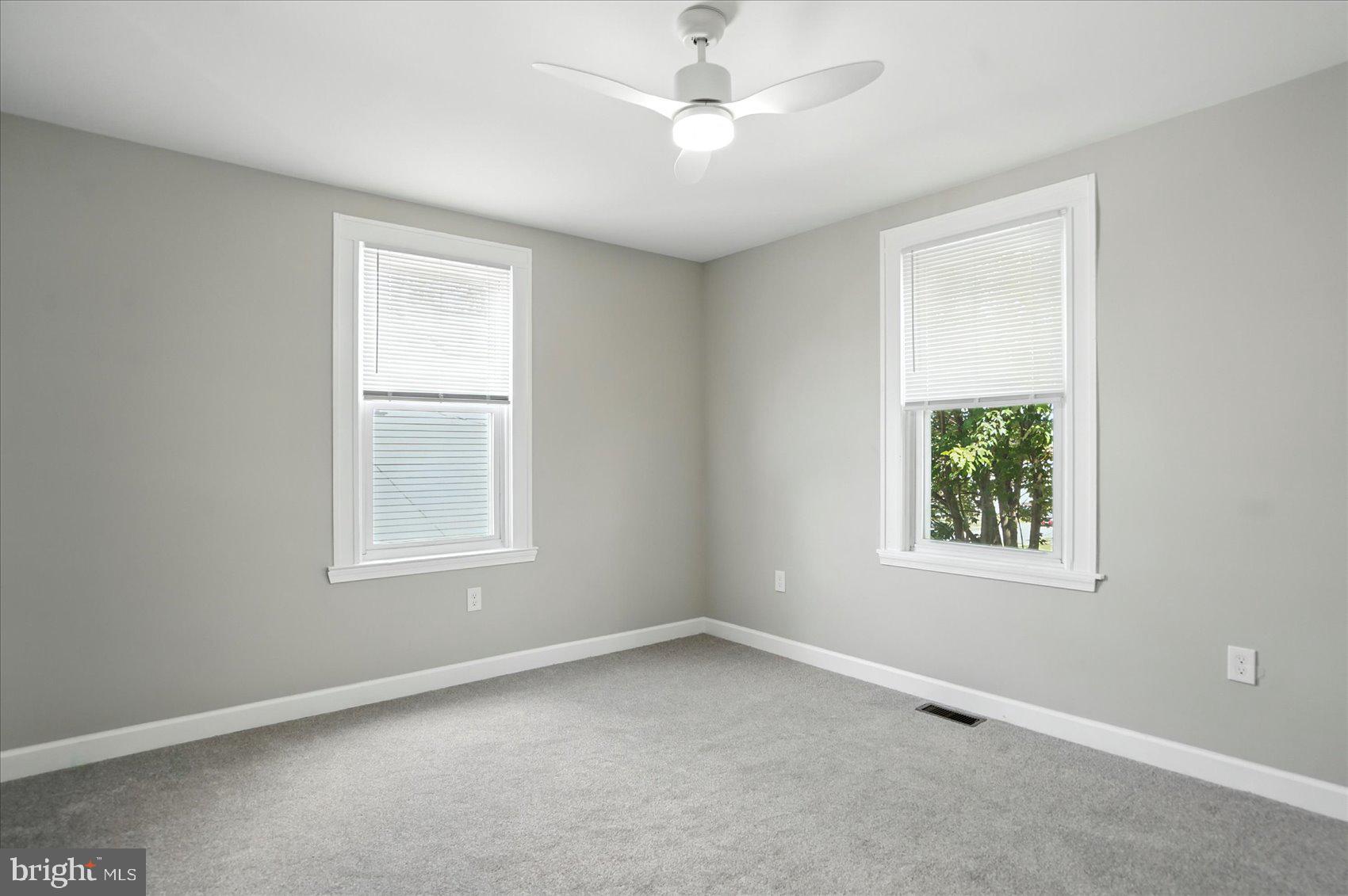 KENILWORTH PARK - Residential