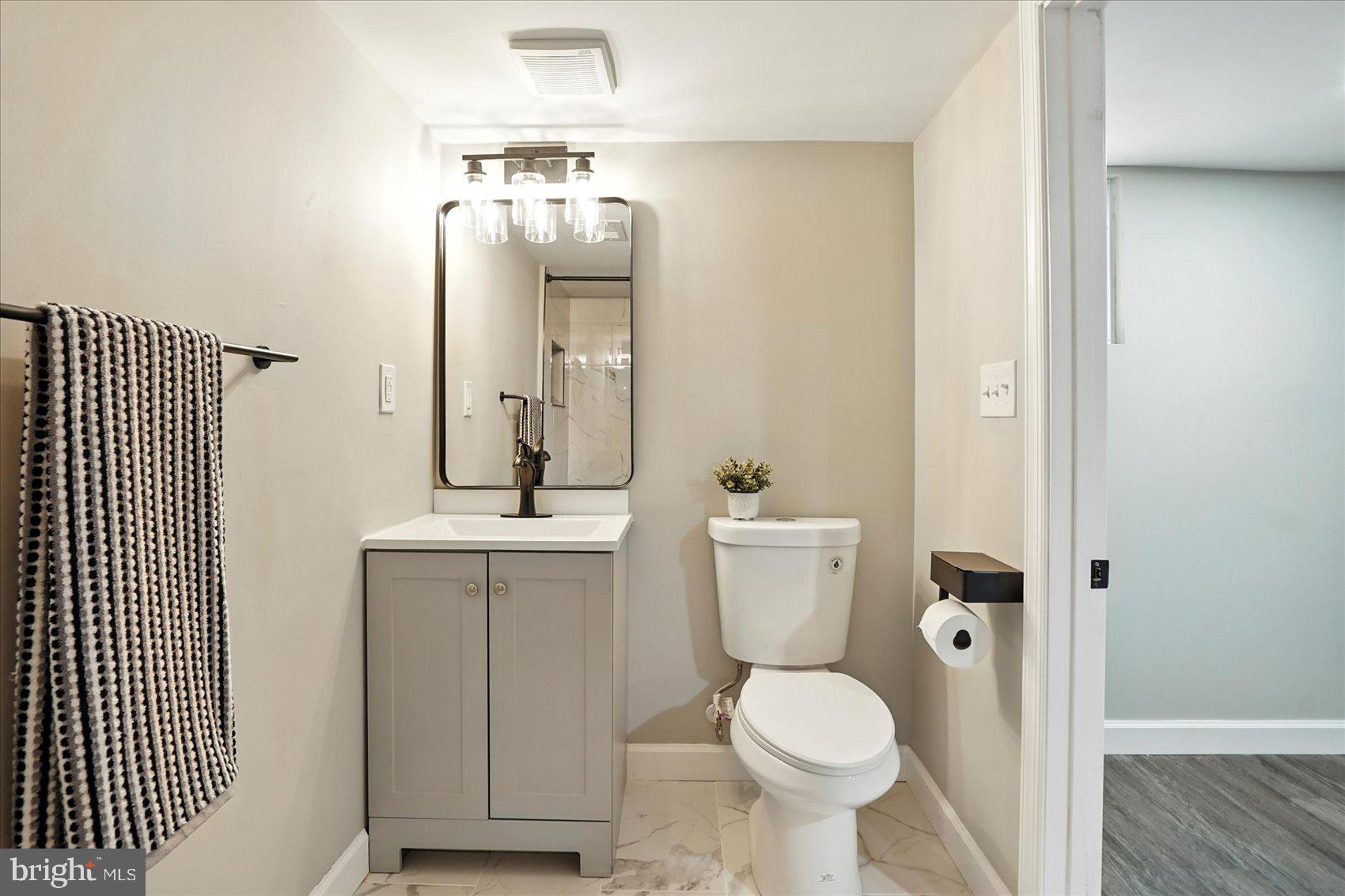 KENILWORTH PARK - Residential