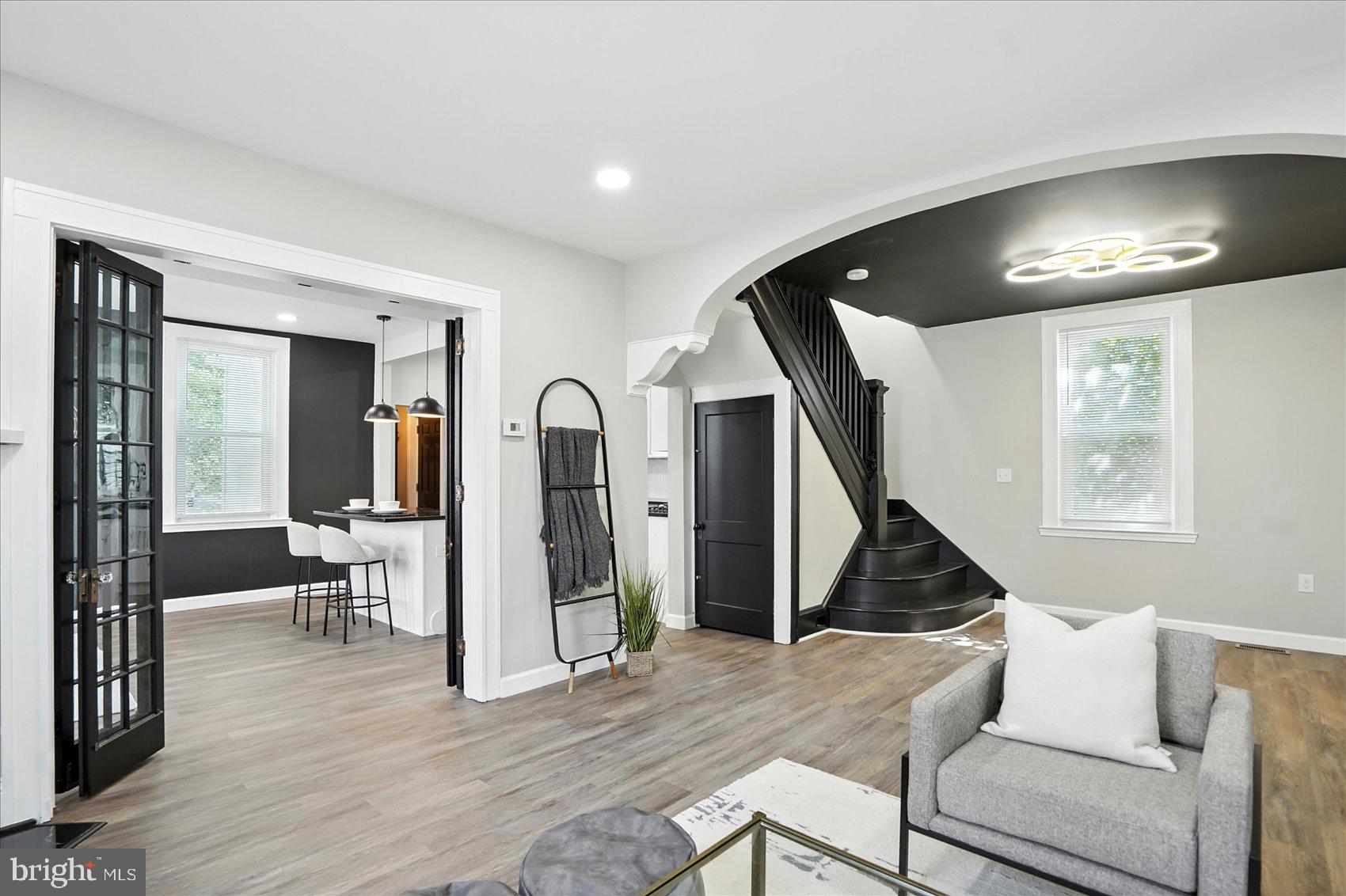 KENILWORTH PARK - Residential