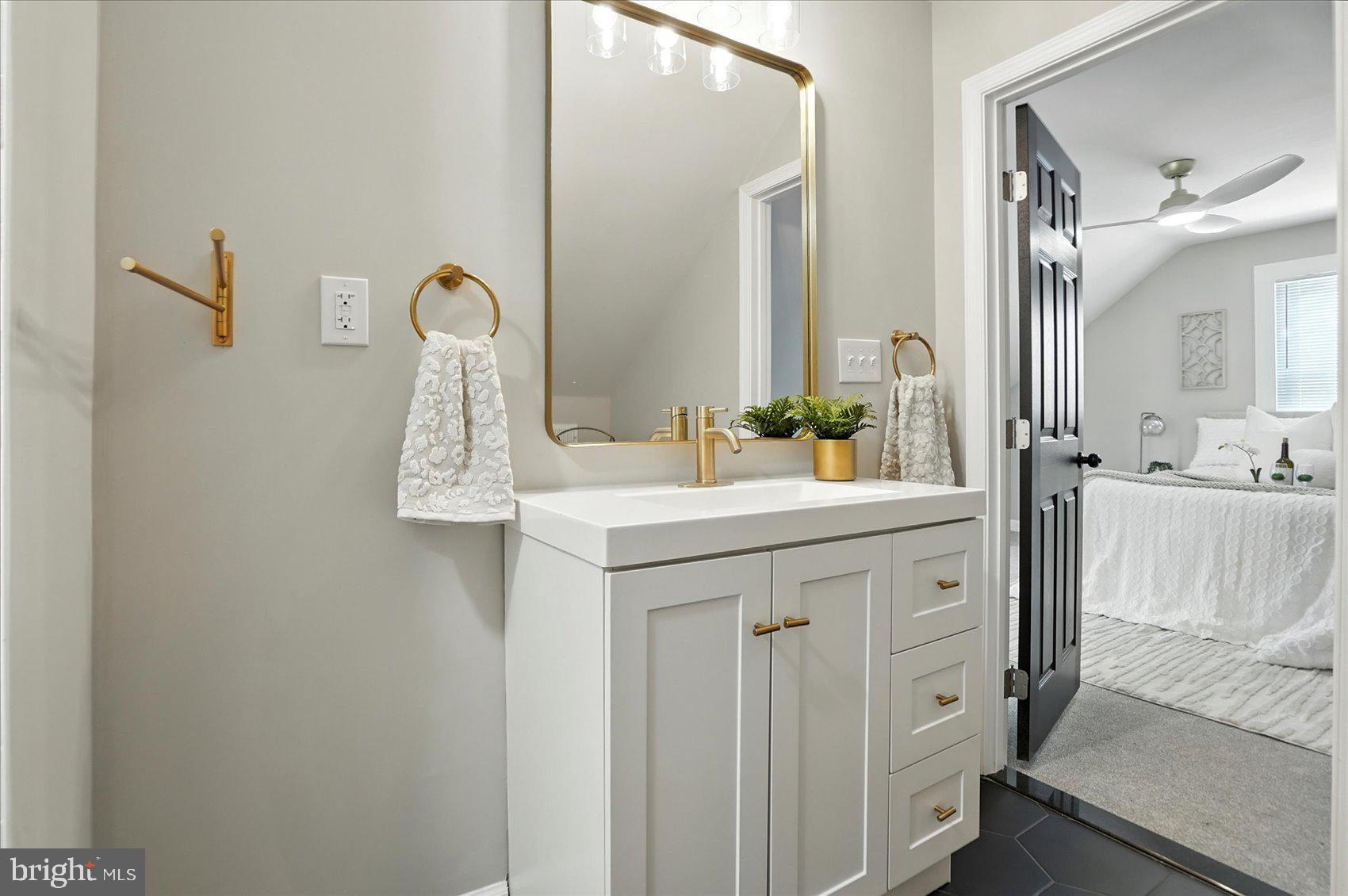 KENILWORTH PARK - Residential