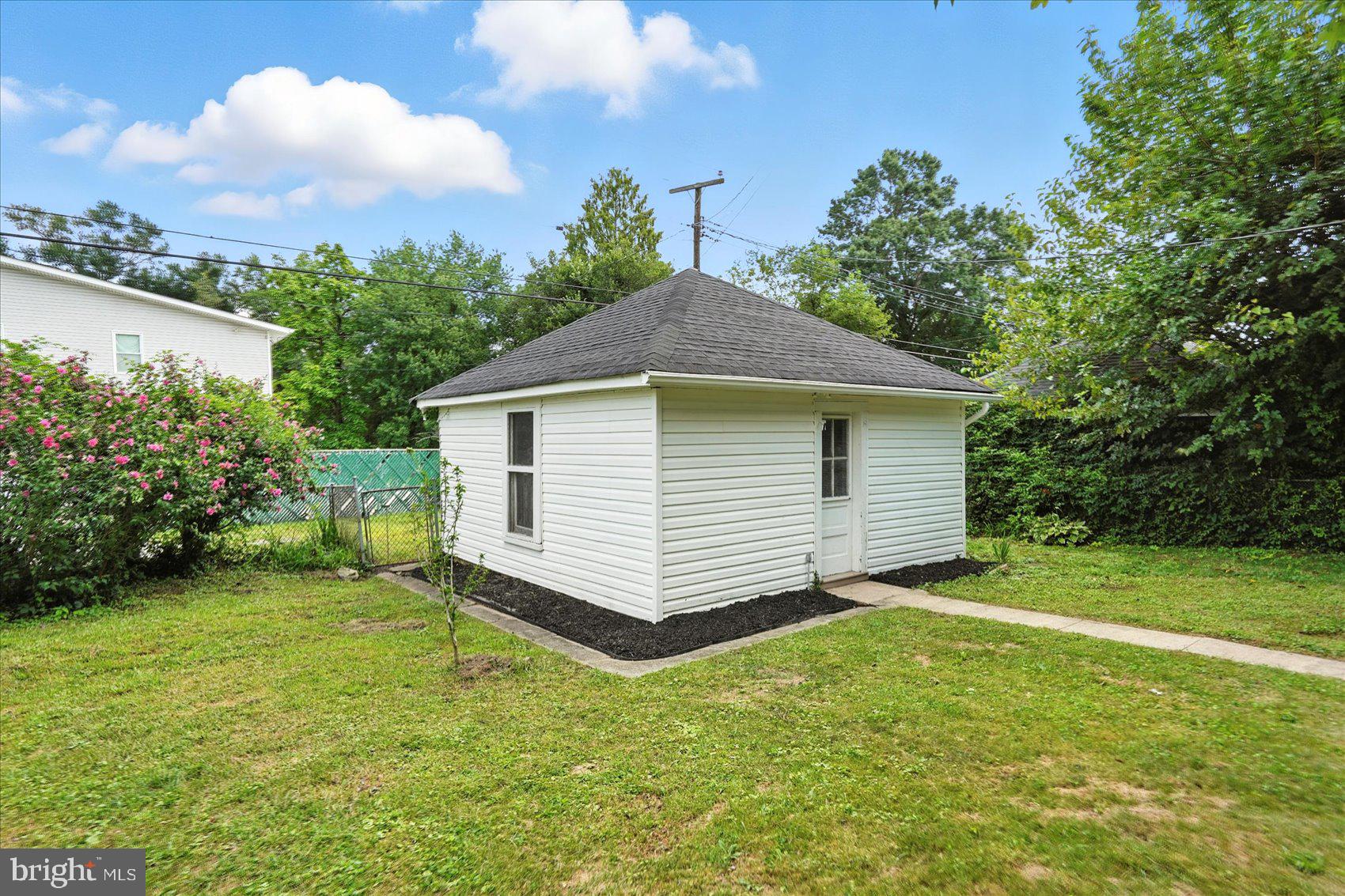 KENILWORTH PARK - Residential