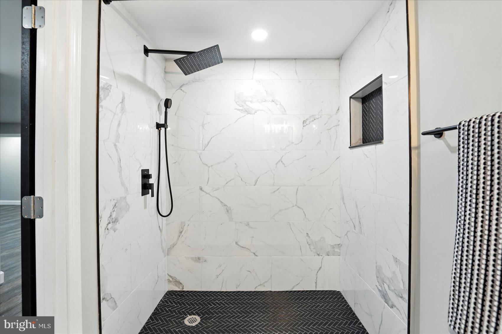 KENILWORTH PARK - Residential