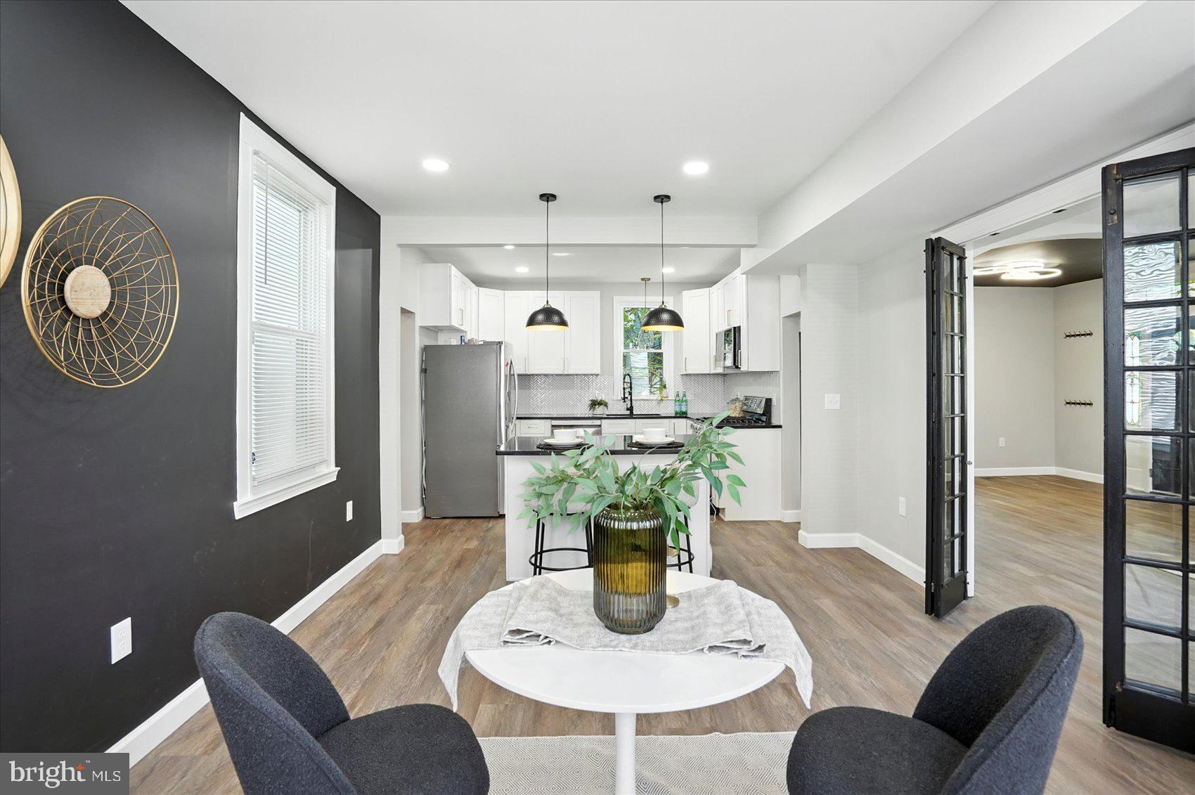 KENILWORTH PARK - Residential